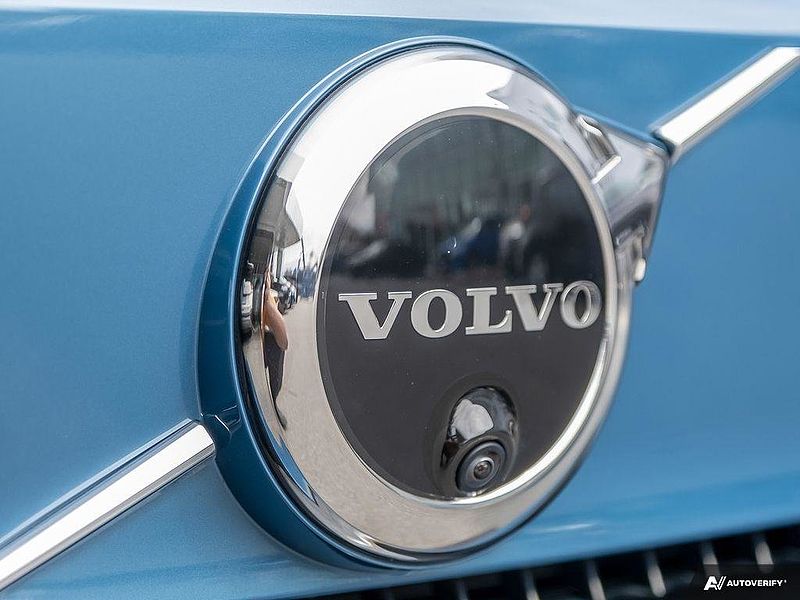 Volvo  PLUS ULTRA LOW KMS CERTIFIED